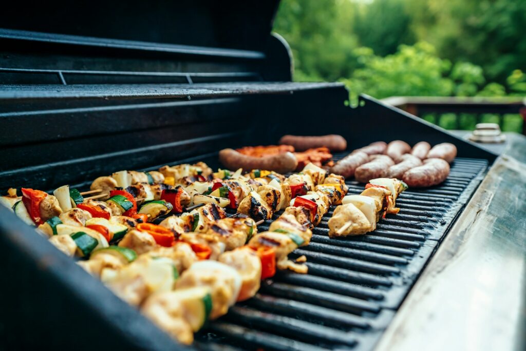 Comment organiser un barbecue sans gêner ses voisins ?